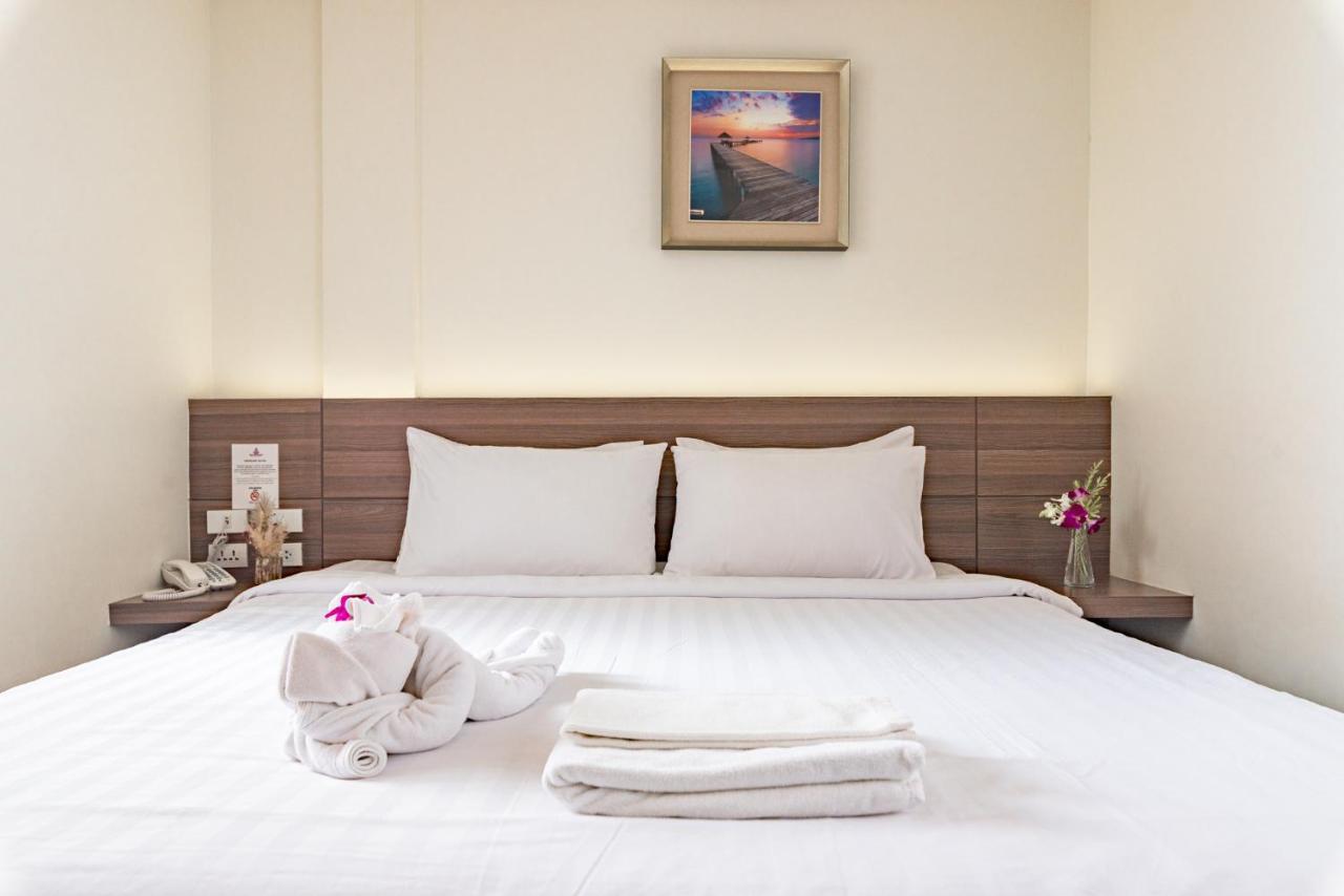 Sovereign Group Hotel At Pratunam Bangkok Extérieur photo