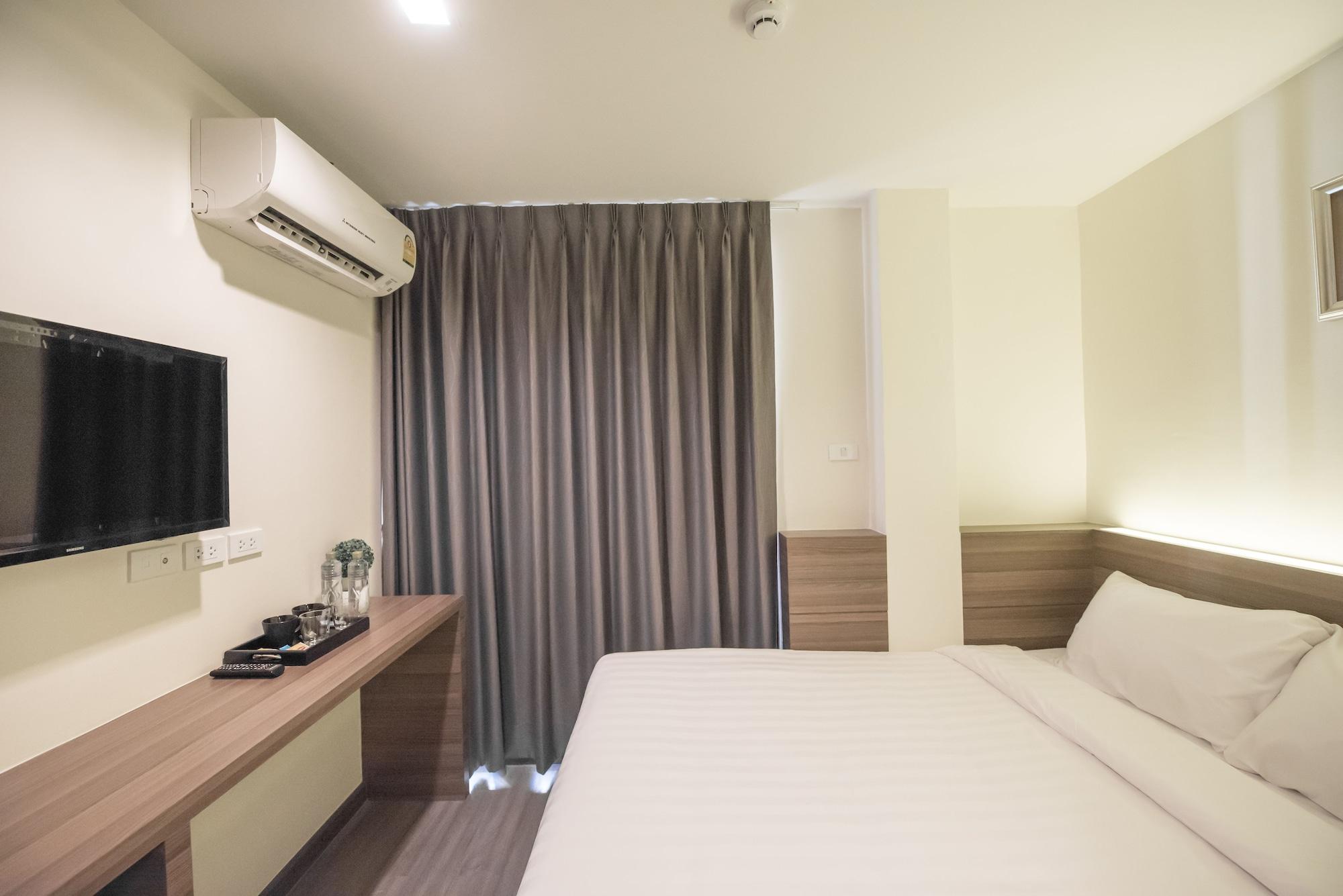 Sovereign Group Hotel At Pratunam Bangkok Extérieur photo