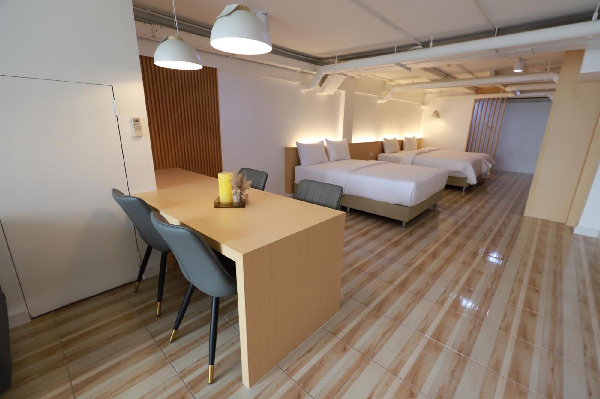 Sovereign Group Hotel At Pratunam Bangkok Extérieur photo