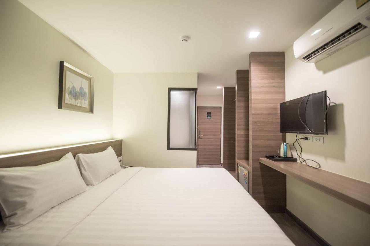 Sovereign Group Hotel At Pratunam Bangkok Extérieur photo