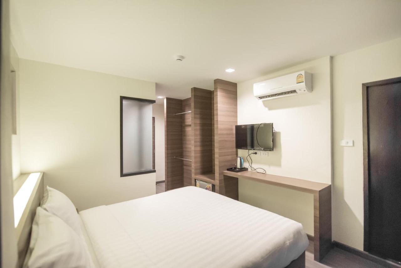 Sovereign Group Hotel At Pratunam Bangkok Extérieur photo