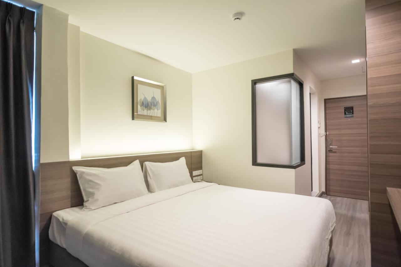 Sovereign Group Hotel At Pratunam Bangkok Extérieur photo